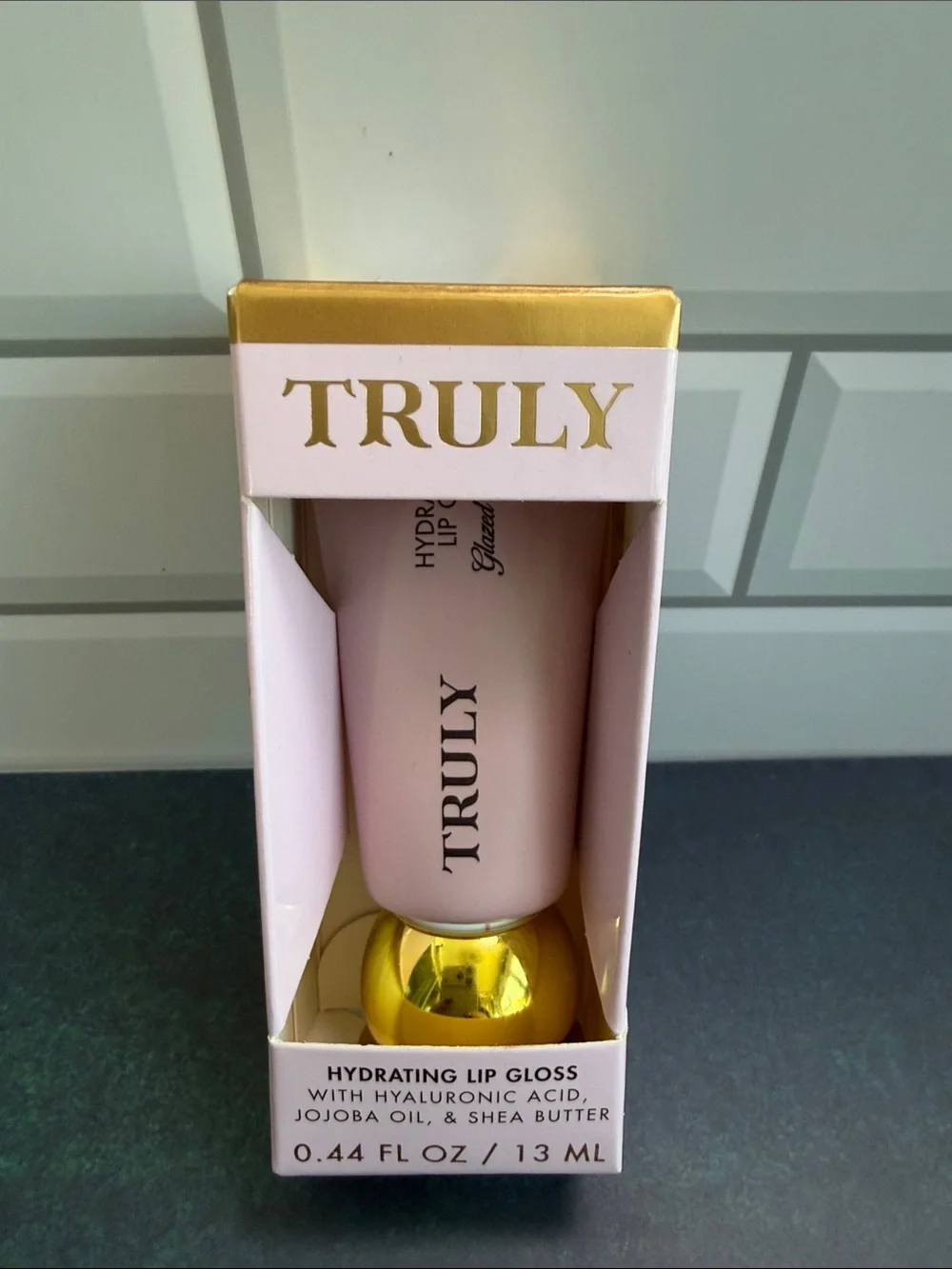 TRULY Hydrating Lip Gloss - Pale Pink & Gold